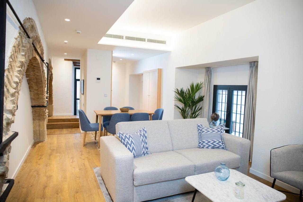 Nqn Aparts & Suites Sevilla Luaran gambar