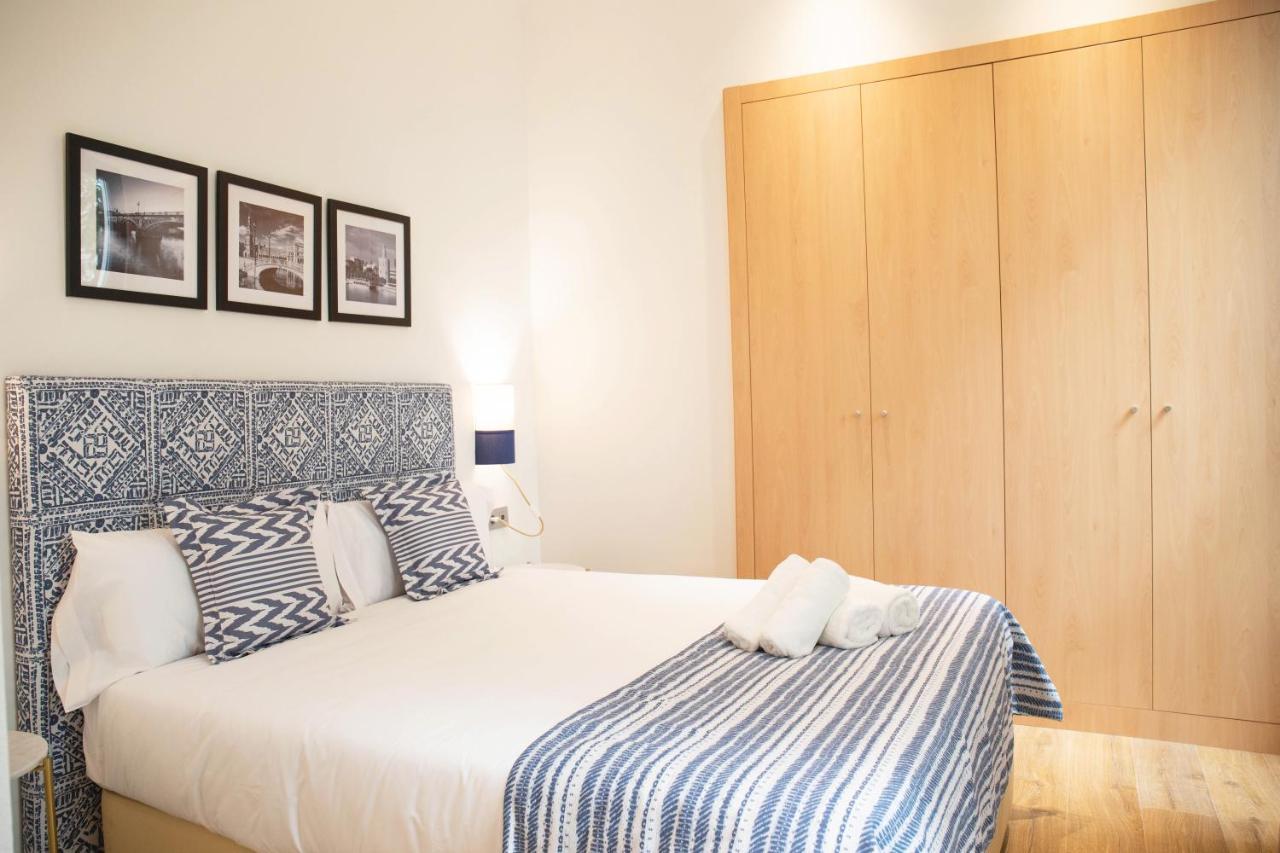 Nqn Aparts & Suites Sevilla Luaran gambar