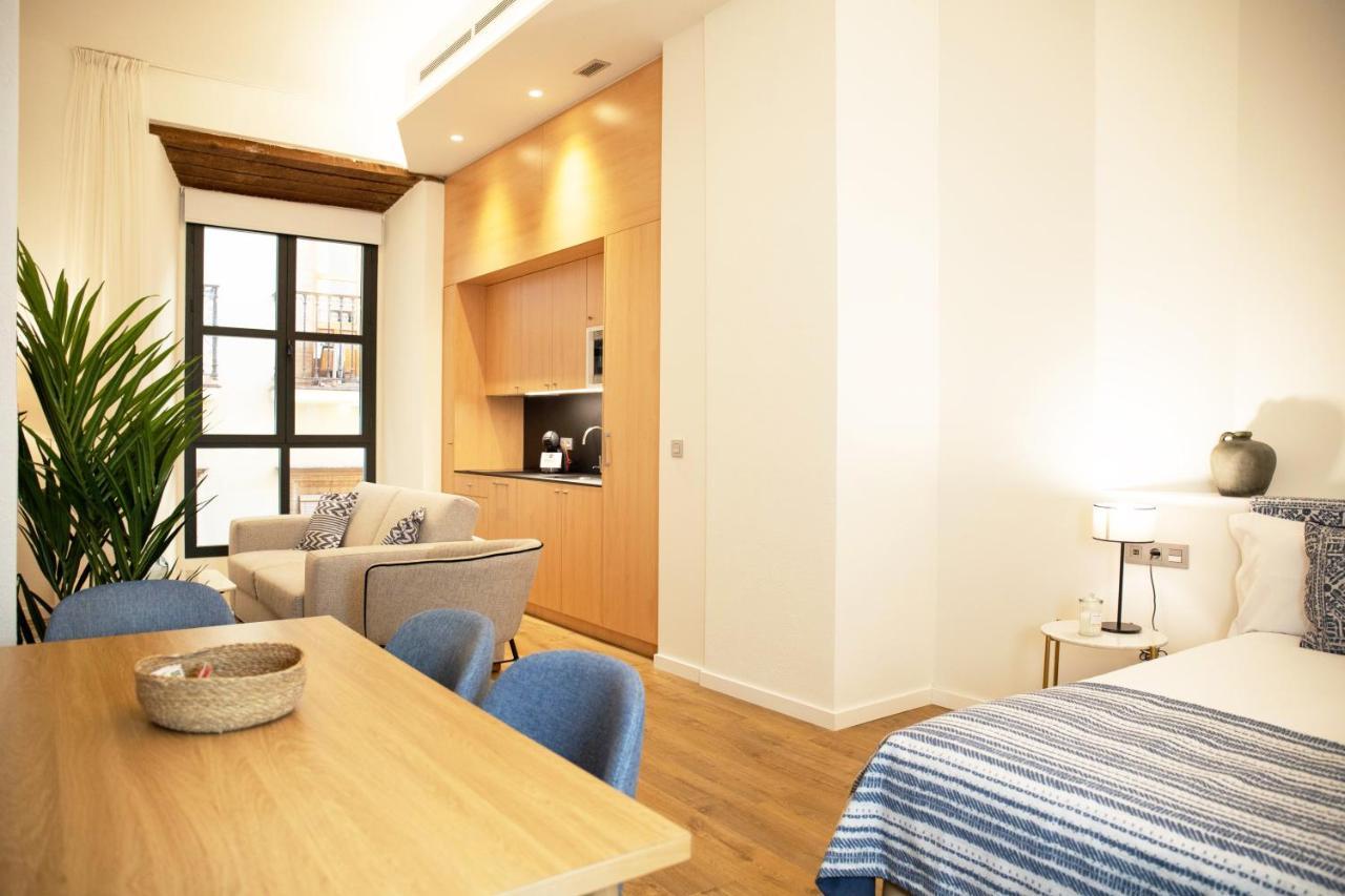 Nqn Aparts & Suites Sevilla Luaran gambar
