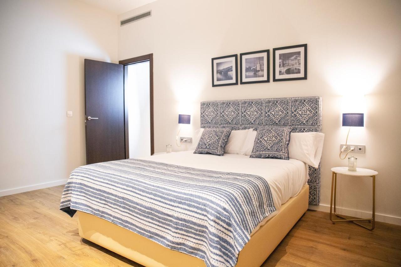 Nqn Aparts & Suites Sevilla Luaran gambar