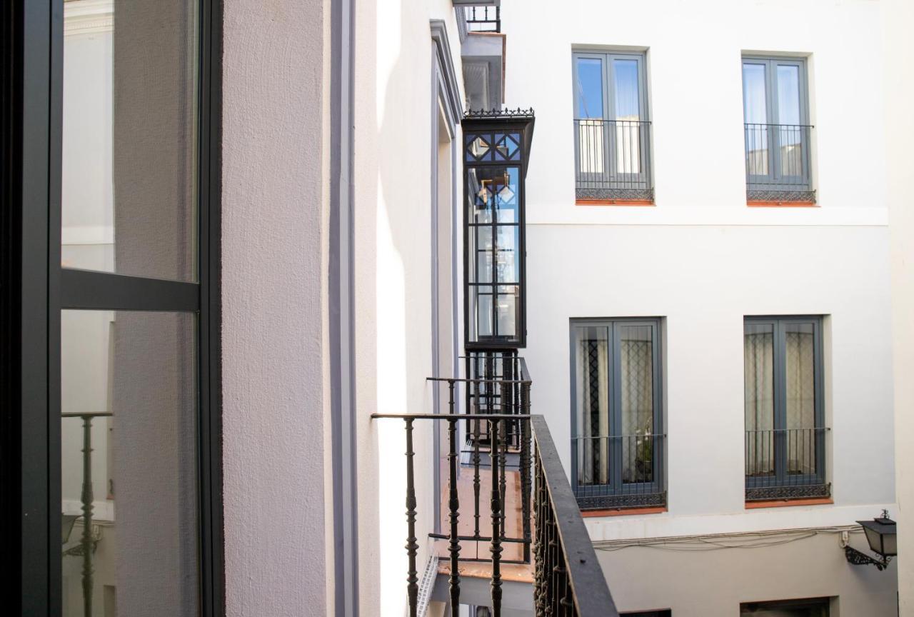 Nqn Aparts & Suites Sevilla Luaran gambar